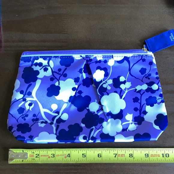 4 Makeup Bags - Picture 4 of 6